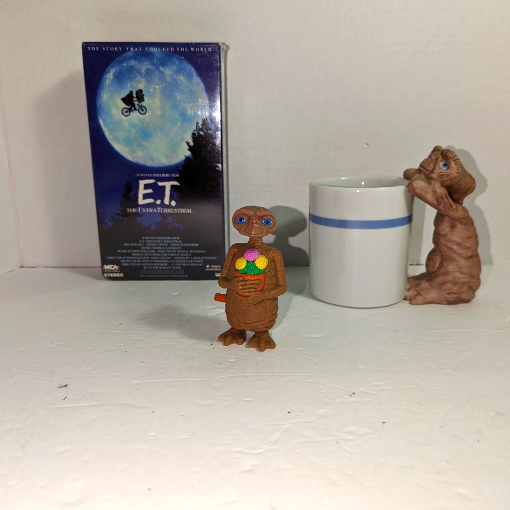 E.T. The Extra Terrestrial Bundle